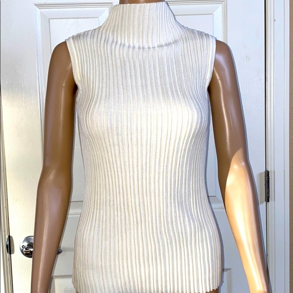 ❤️Turtle Neck Sleeveless Top